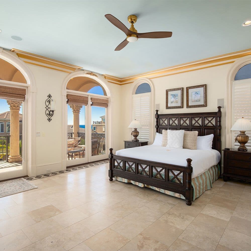 Smafan Ultiem 48-inch ceiling fan with LED light installed in a bedroom